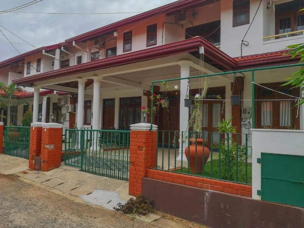 Hotel Thisara Villas Negombo