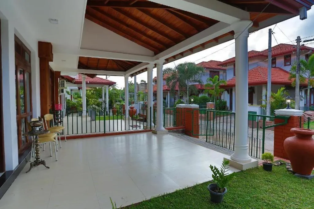 Thisara Villas Negombo 4*,  Sri Lanka